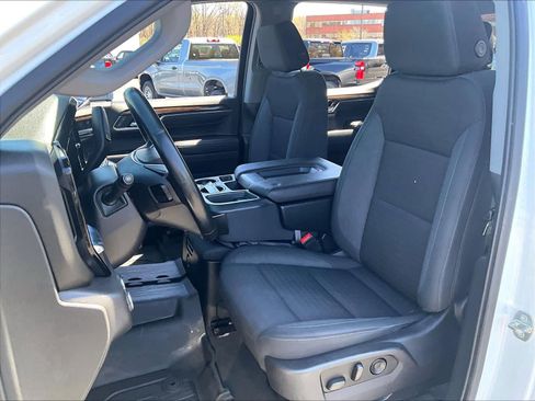 Used 2023 GMC Sierra 1500 Elevation AWD/4WD image 10