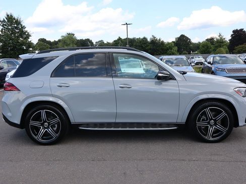 Used 2026 Mercedes-Benz GLE 580 4MATIC w/ Driver Assistance Package image 4
