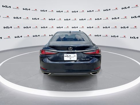 Used 2022 Lexus ES 350 w/ Premium Package image 7