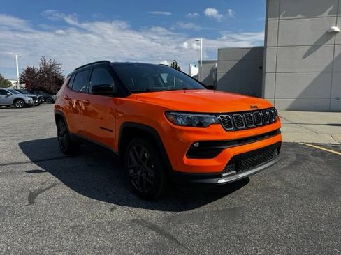 Used 2026 Jeep Compass Limited AWD/4WD image 1