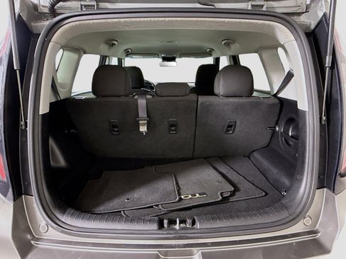 Used 2018 Kia Soul image 33