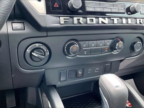 Used 2026 Nissan Frontier SV w/ Tow Package AWD/4WD image 22