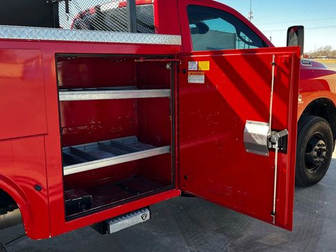 Used 2019 RAM 3500 Tradesman image 13