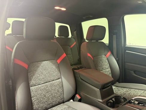 Certified 2024 Chevrolet Colorado Z71 w/ Z71 Convenience Package 2 image 29