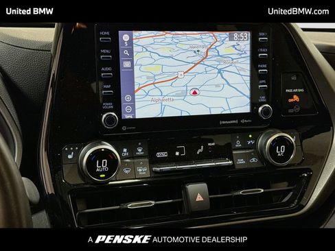 Used 2020 Toyota Highlander XLE FWD image 15