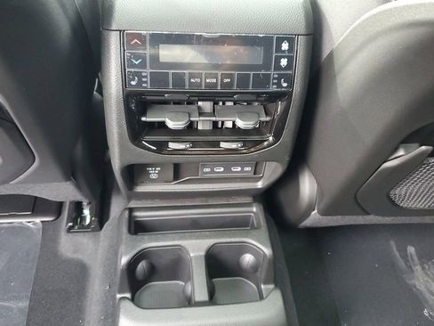 New 2026 Jeep Grand Cherokee L Limited image 13
