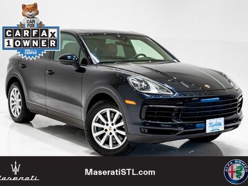 Used 2022 Porsche Cayenne w/ Premium Package AWD/4WD image 5