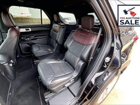Used 2023 Ford Explorer Platinum w/ Technology Package AWD/4WD image 26