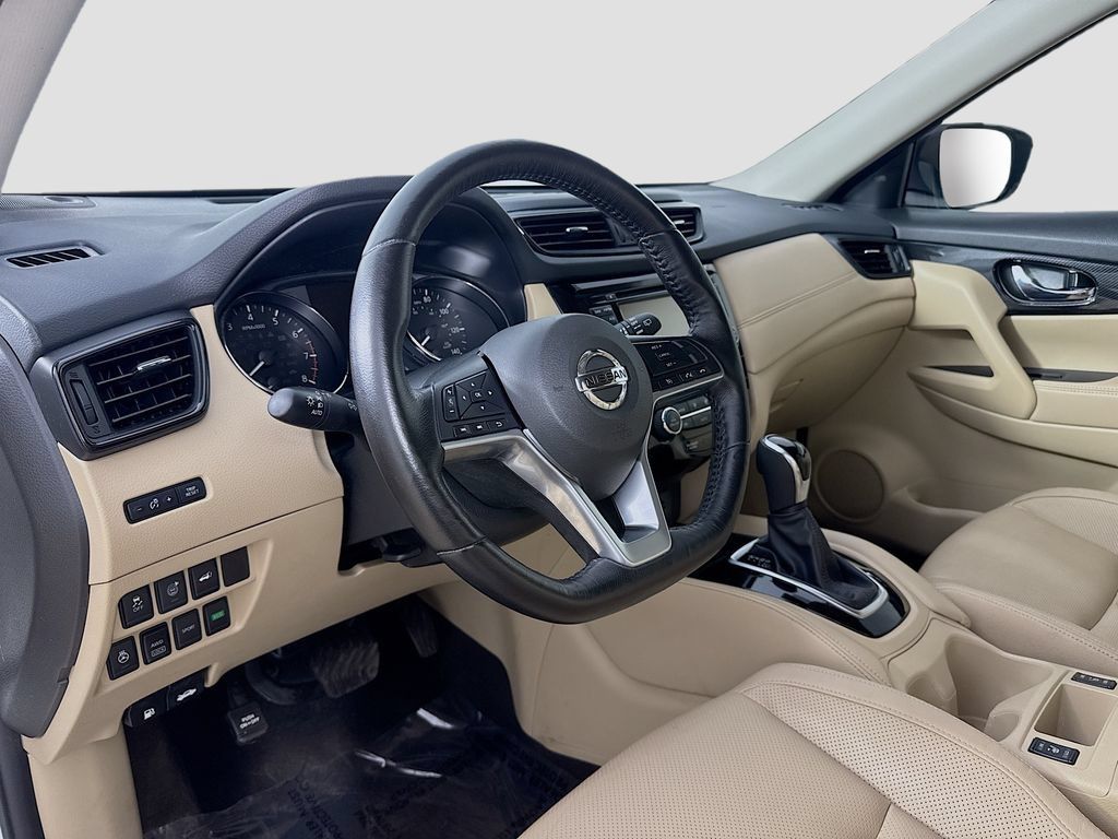 Used 2017 Nissan Rogue SL AWD/4WD image 10