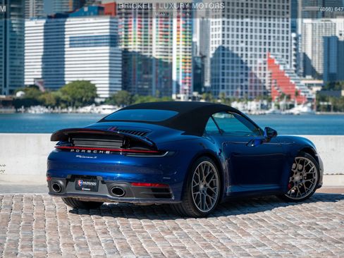 Used 2020 Porsche 911 Carrera S image 17