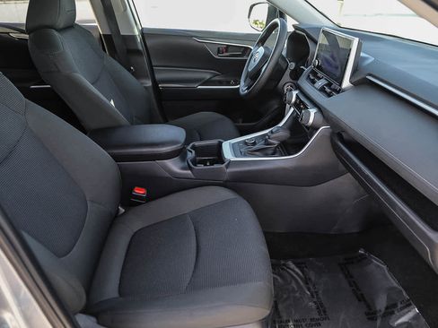 Certified 2025 Toyota RAV4 LE image 17
