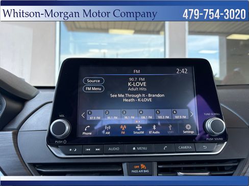 Used 2025 Nissan Altima 2.5 SV FWD image 24