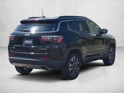 Used 2022 Jeep Compass Limited AWD/4WD image 5