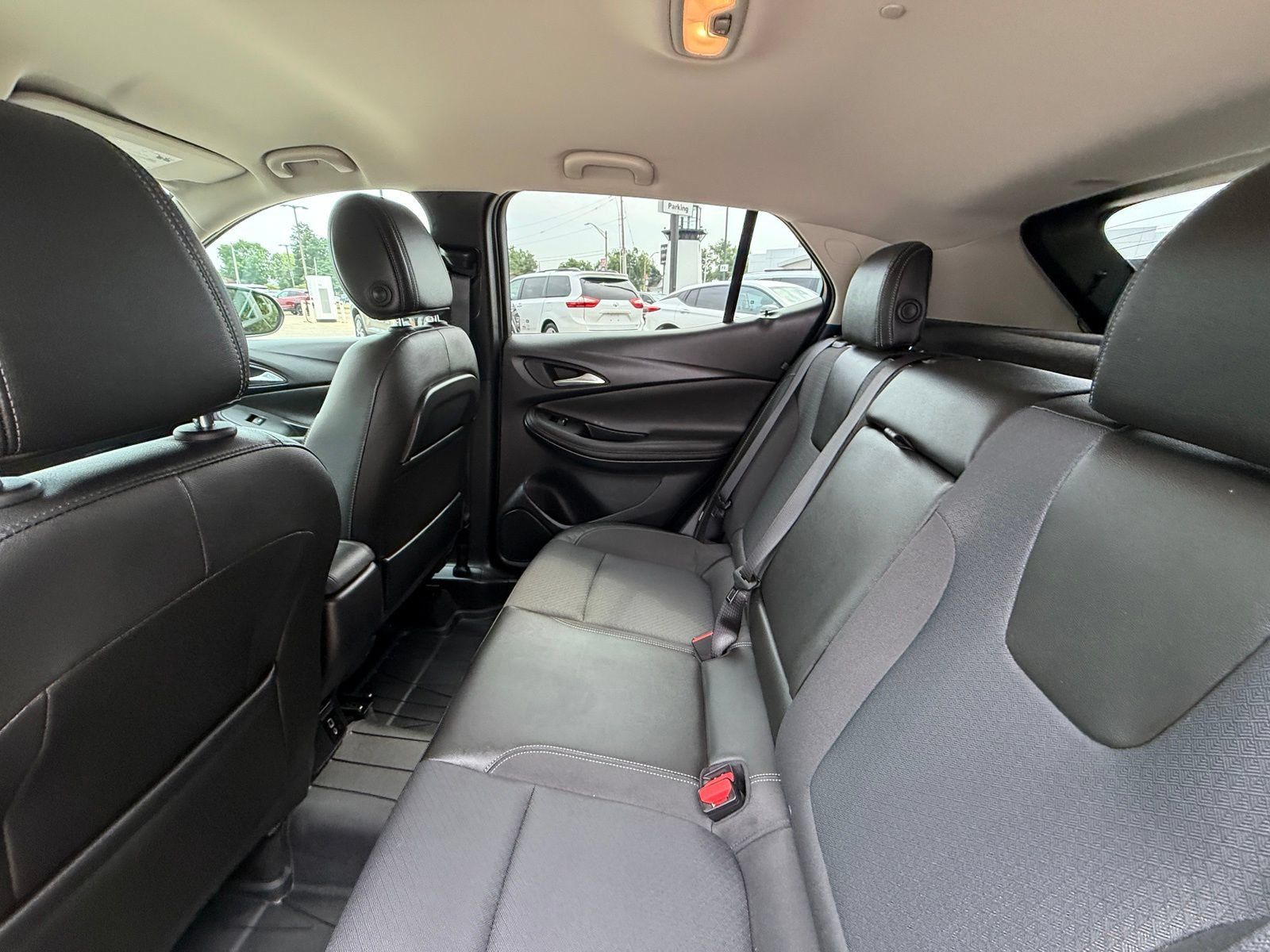 Used 2024 Buick Encore GX Preferred w/ Comfort Package AWD/4WD image 5