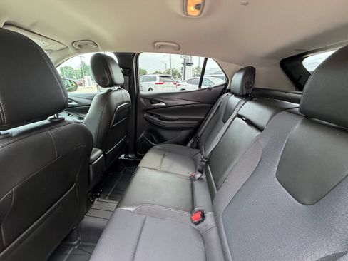 Used 2024 Buick Encore GX Preferred w/ Comfort Package AWD/4WD image 5
