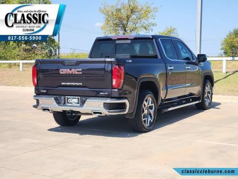 Used 2024 GMC Sierra 1500 SLT AWD/4WD image 10