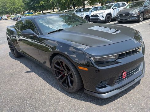 Used 2015 Chevrolet Camaro SS w/ SS Performance Package RWD image 4