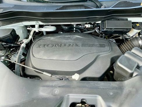 Certified 2023 Honda Ridgeline RTL image 8