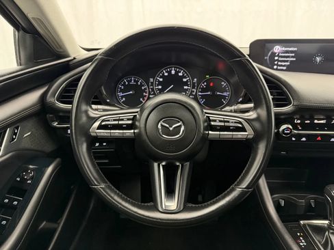 Used 2021 MAZDA MAZDA3 s FWD image 12