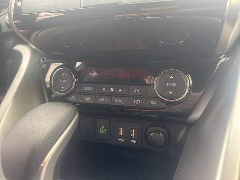 New 2026 Mitsubishi Eclipse Cross SEL AWD/4WD image 32