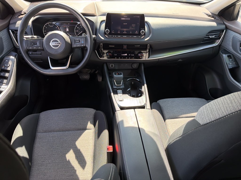 Used 2021 Nissan Rogue SV FWD image 15