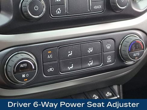 Used 2022 Chevrolet Colorado ZR2 AWD/4WD image 16