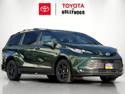 New 2025 Toyota Sienna XLE Woodland Edition