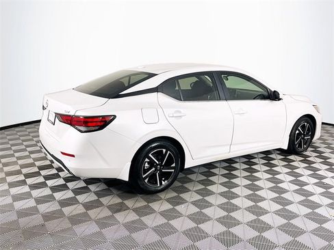 Used 2024 Nissan Sentra SV w/ All-Weather Package image 8