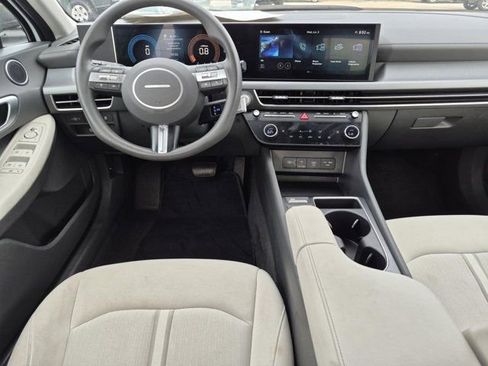 Used 2025 Hyundai Sonata SEL FWD image 13