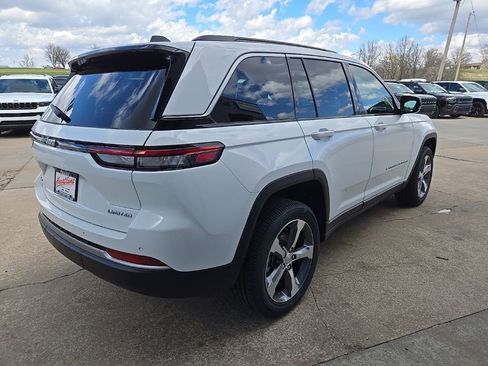 New 2026 Jeep Grand Cherokee Limited AWD/4WD image 12