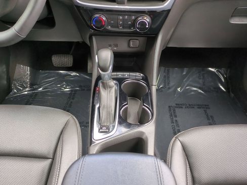 Used 2024 Buick Encore GX Sport Touring w/ Comfort Package FWD image 19