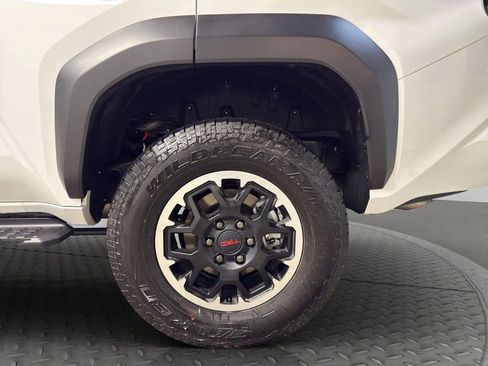 Used 2025 Toyota 4Runner TRD Off-Road Premium w/ Tow Technology Package image 2