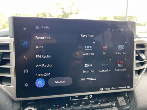 Used 2024 Toyota Sequoia Limited image 11