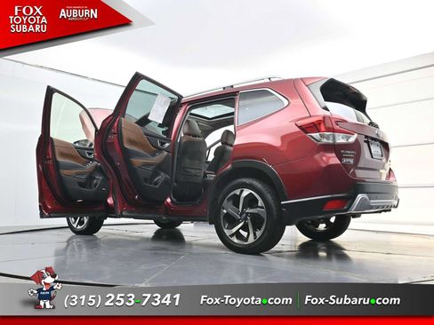Used 2023 Subaru Forester Touring AWD/4WD image 36
