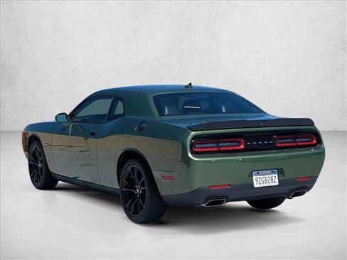 Used 2018 Dodge Challenger R/T Plus RWD image 7