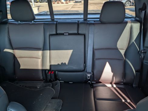 Used 2021 Honda Ridgeline Black Edition image 13