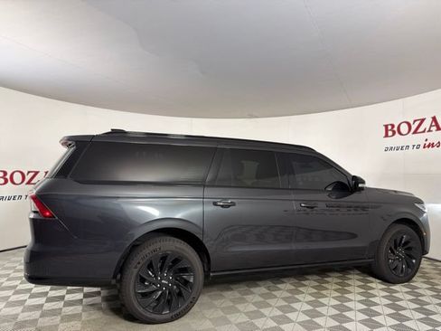 Certified 2025 Lincoln Navigator L Reserve w/ Jet Appearance Package AWD/4WD image 9