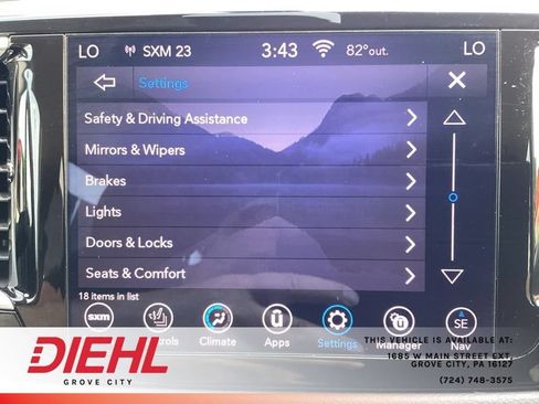 Used 2019 Chrysler Pacifica Touring Plus w/ Cold Weather Group FWD image 38