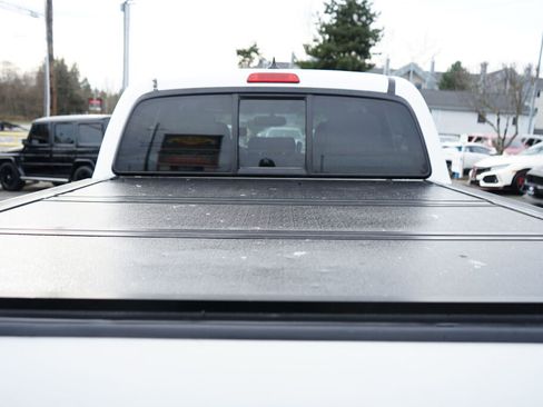 Used 2012 Toyota Tacoma V6 image 5