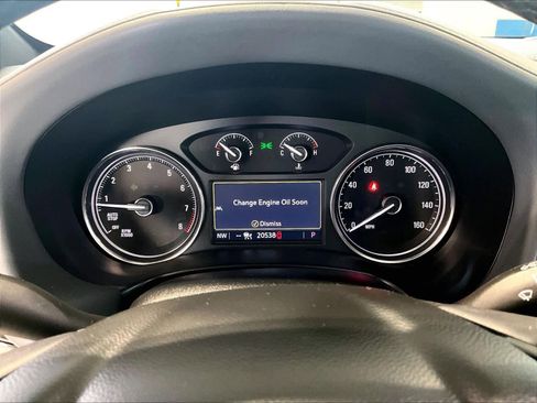 Used 2024 Buick Enclave Essence w/ Experience Buick Package image 26