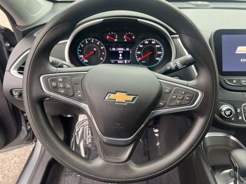 Used 2023 Chevrolet Malibu LT image 27
