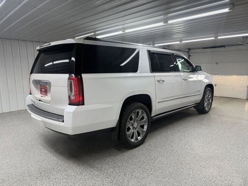 Used 2016 GMC Yukon XL Denali AWD/4WD image 7