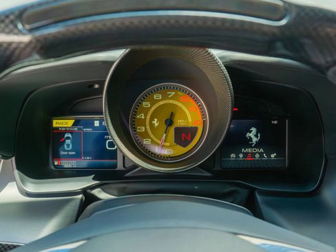 Used 2021 Ferrari F8 Tributo image 55