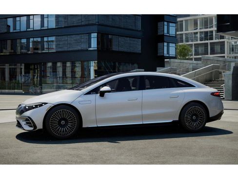 New 2026 Mercedes-Benz EQS 580 4MATIC Sedan image 35