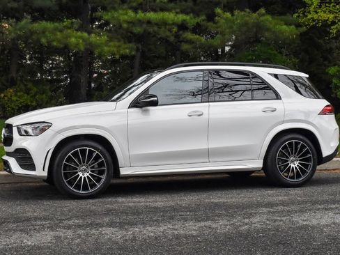 Used 2021 Mercedes-Benz GLE 350 4MATIC image 3