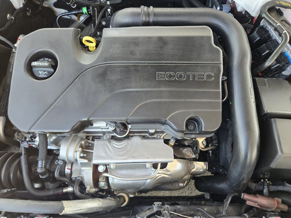 Used 2024 Chevrolet Malibu LT FWD image 31