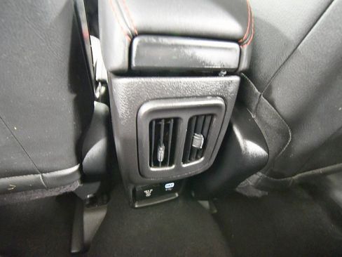 Used 2020 Jeep Compass Trailhawk image 16