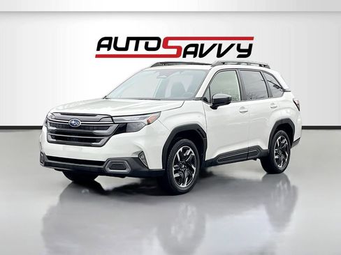 Used 2025 Subaru Forester Limited w/ Popular Package #2 AWD/4WD image 3