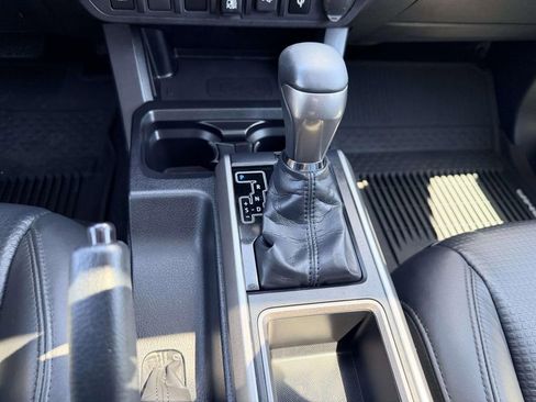 Certified 2020 Toyota Tacoma Limited AWD/4WD image 7