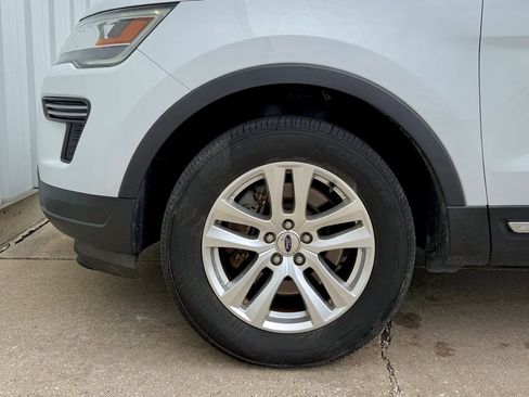 Used 2018 Ford Explorer XLT AWD/4WD image 26